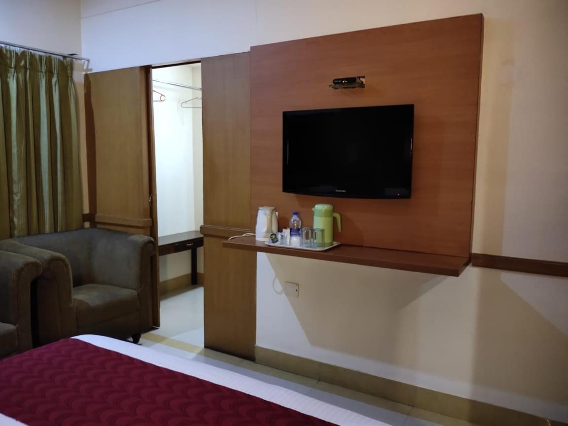 Hotel Western Gatz Theni Kültér fotó
