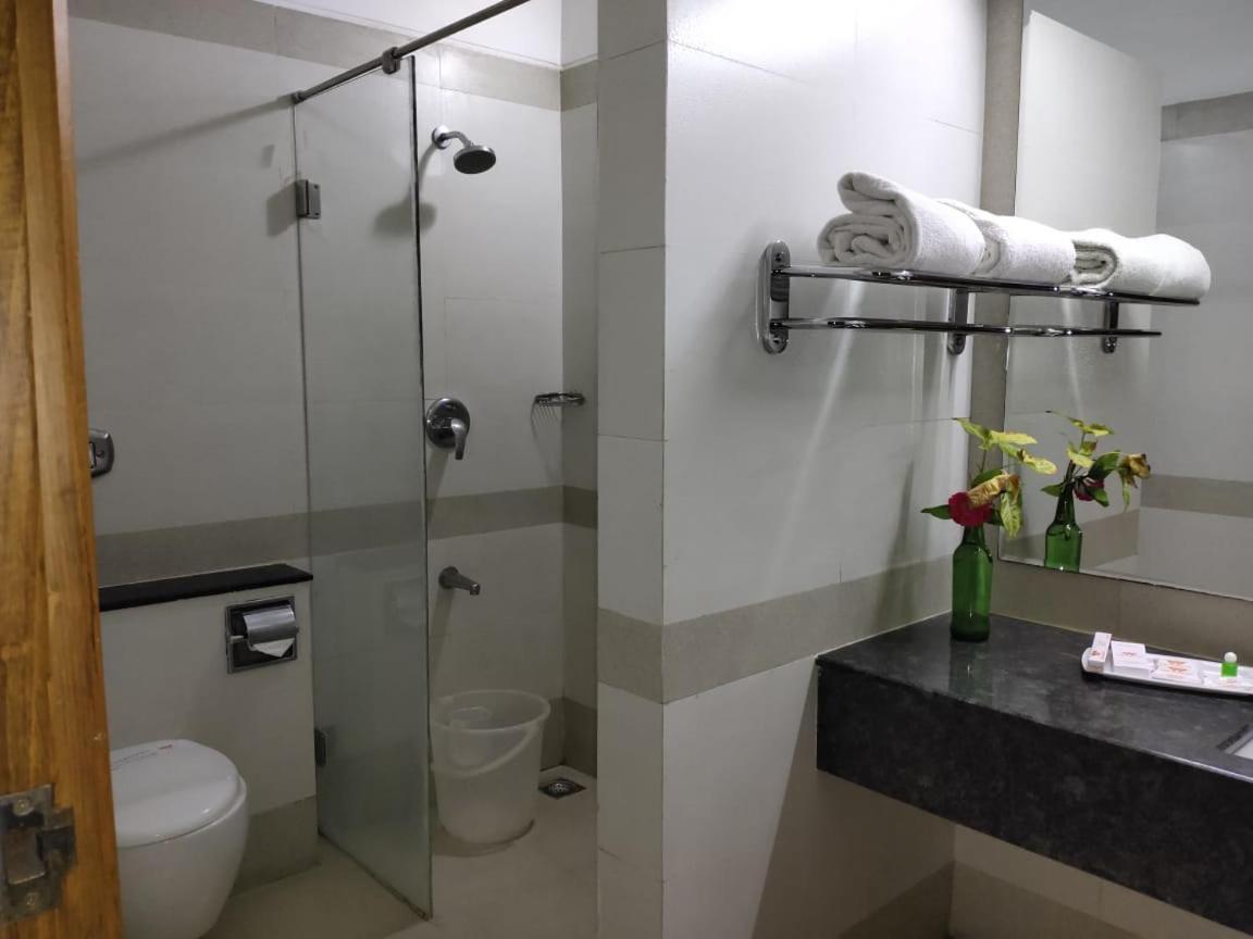 Hotel Western Gatz Theni Kültér fotó