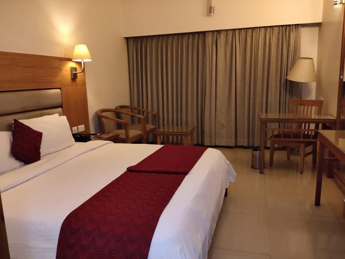 Hotel Western Gatz Theni Kültér fotó